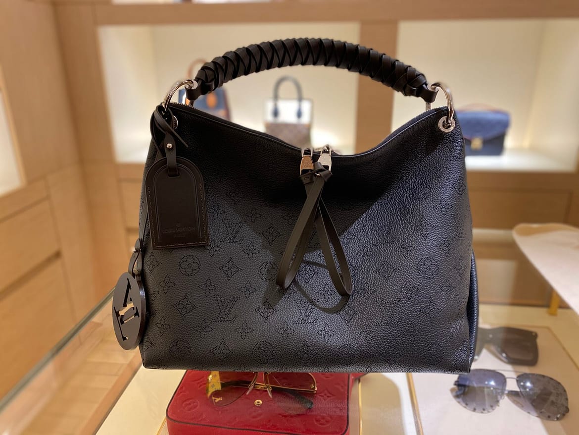 Louis Vuitton_ BEAUBOURG HOBO MM_Mahina_Black