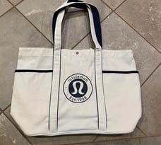 Daily Multi-Pocket Canvas Tote Bag 20L