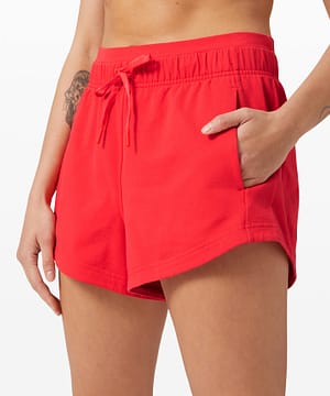 Inner Glow Short carnation red 3