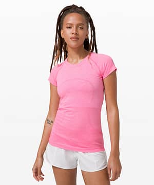 Swiftly Tech Short Sleeve 2.0 dark prism pink