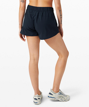 Stroll at Sundown Short 3_true navy