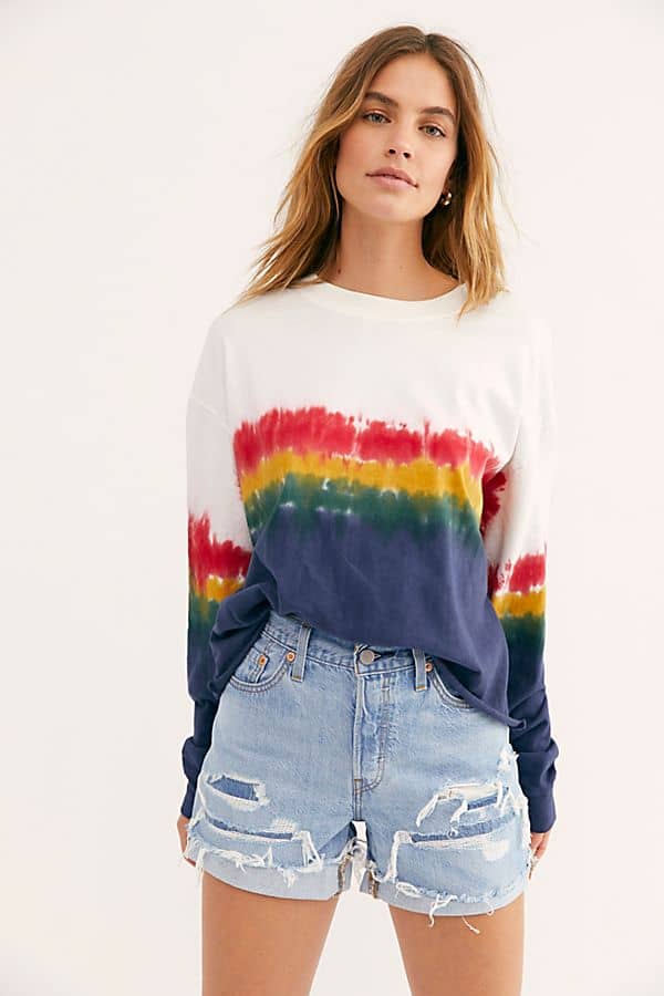 Tie Dye Sweatshirts are trending right now for quarantine, The Fashion That Is Trending During Quarantine