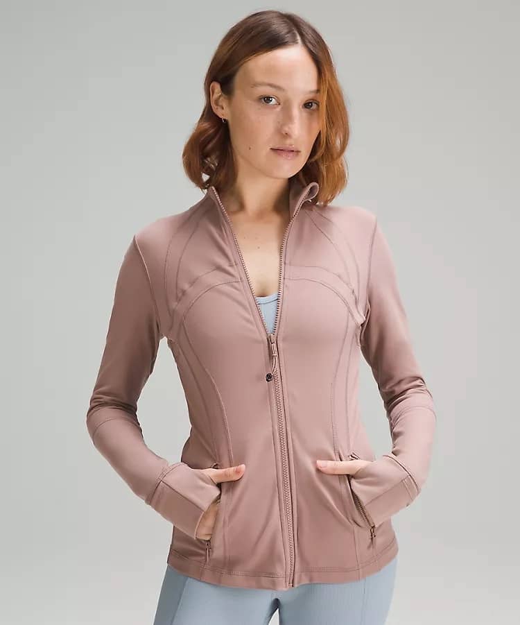 woman wearing Define Jacket Luon from the lululemon Early-Access