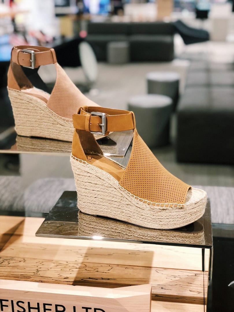 Marc Fisher ANNIE PERFORATED ESPADRILLE PLATFORM WEDGE