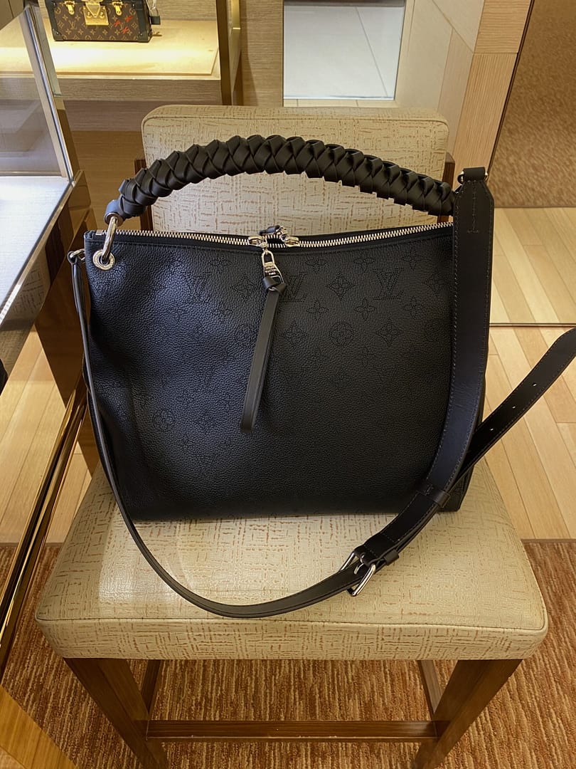 Louis Vuitton_ BEAUBOURG HOBO MM_Mahina_Black