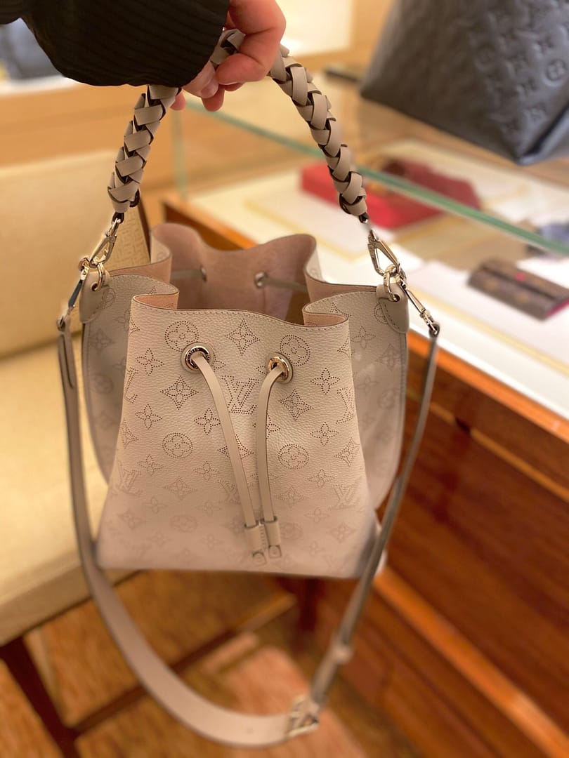 Louis Vuitton Mahina Leather_Muria Bag in Mist