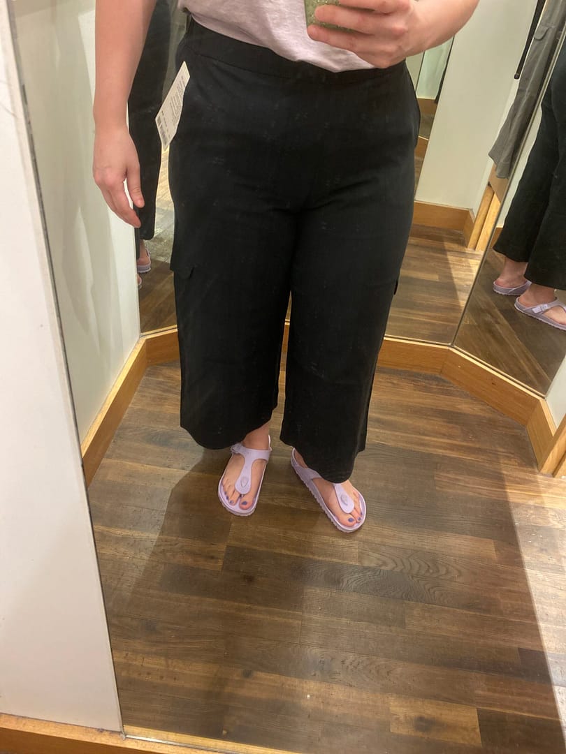 cute summer palazzo pants, lululemon wide-leg pant, Metropolis Maven High Rise Crop