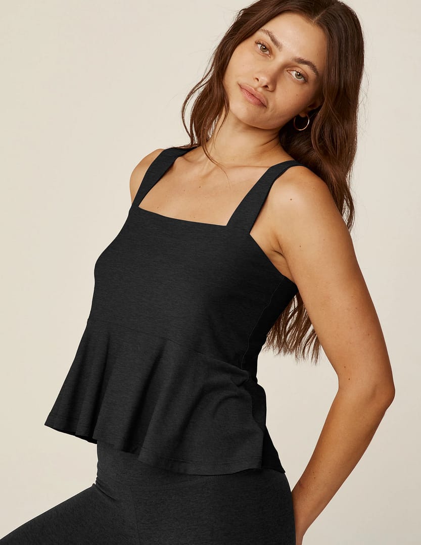 beyond yoga featherweight flounce tank