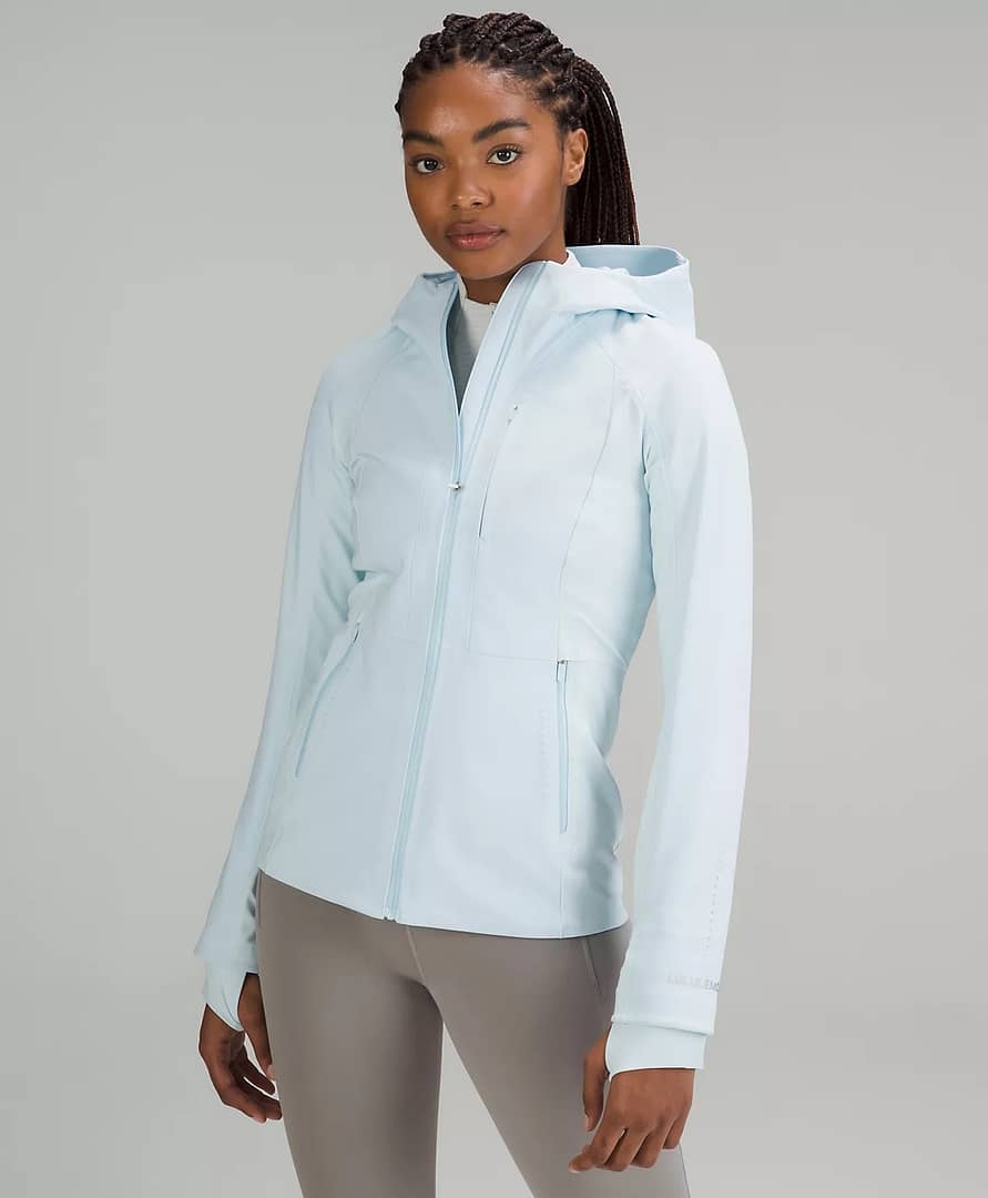 lululemon - Cross Chill Jacket RepelShell - powder blue