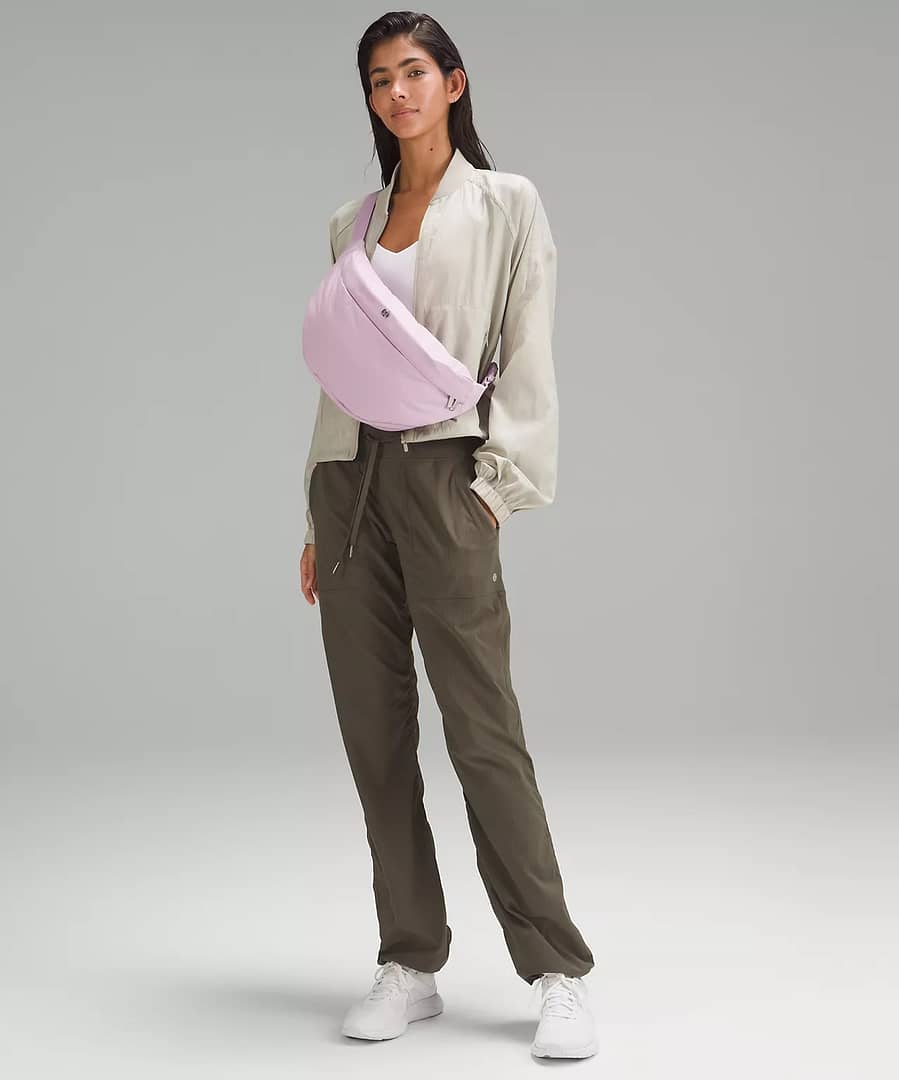 Large Classic Belt Bag 3.5L pink peony 2