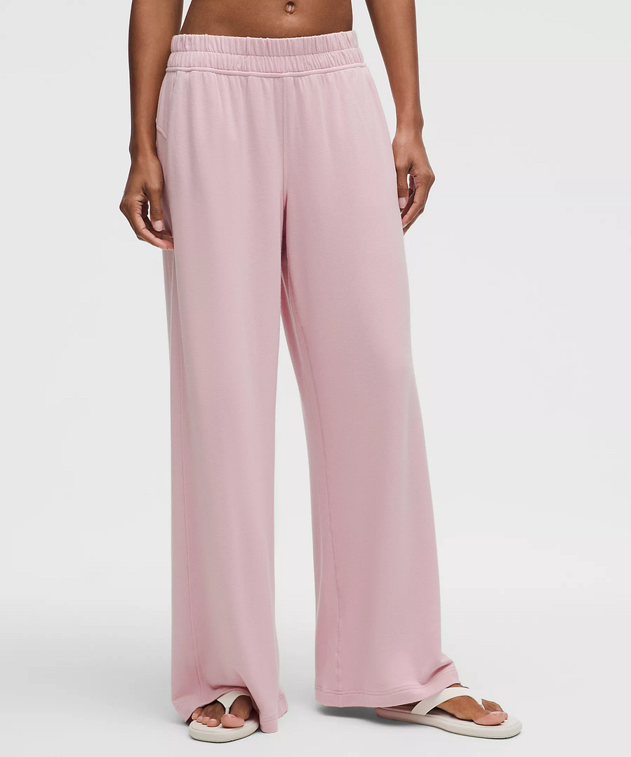 Lululemon - BeCalm Mid-Rise Wide-Leg Pant