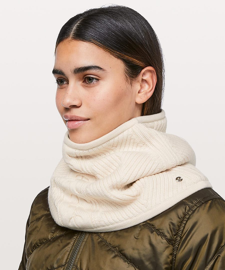Show Me The Sherpa Snood