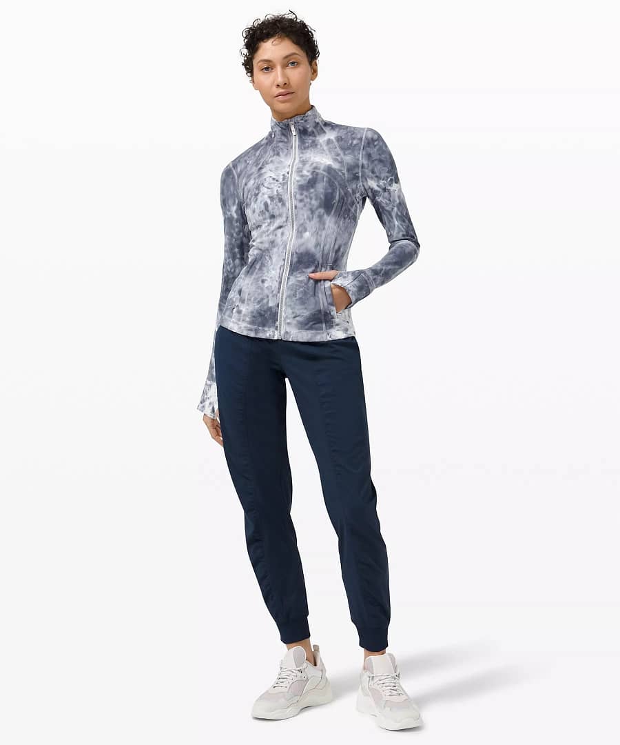 Define Jacket Luxtreme Marble Dye 2
