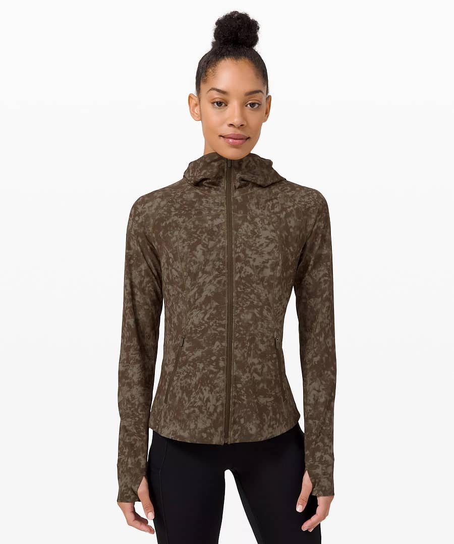 mist over windbreaker_Summer Shade Medium Olive Dark Olive _lululemon_upload
