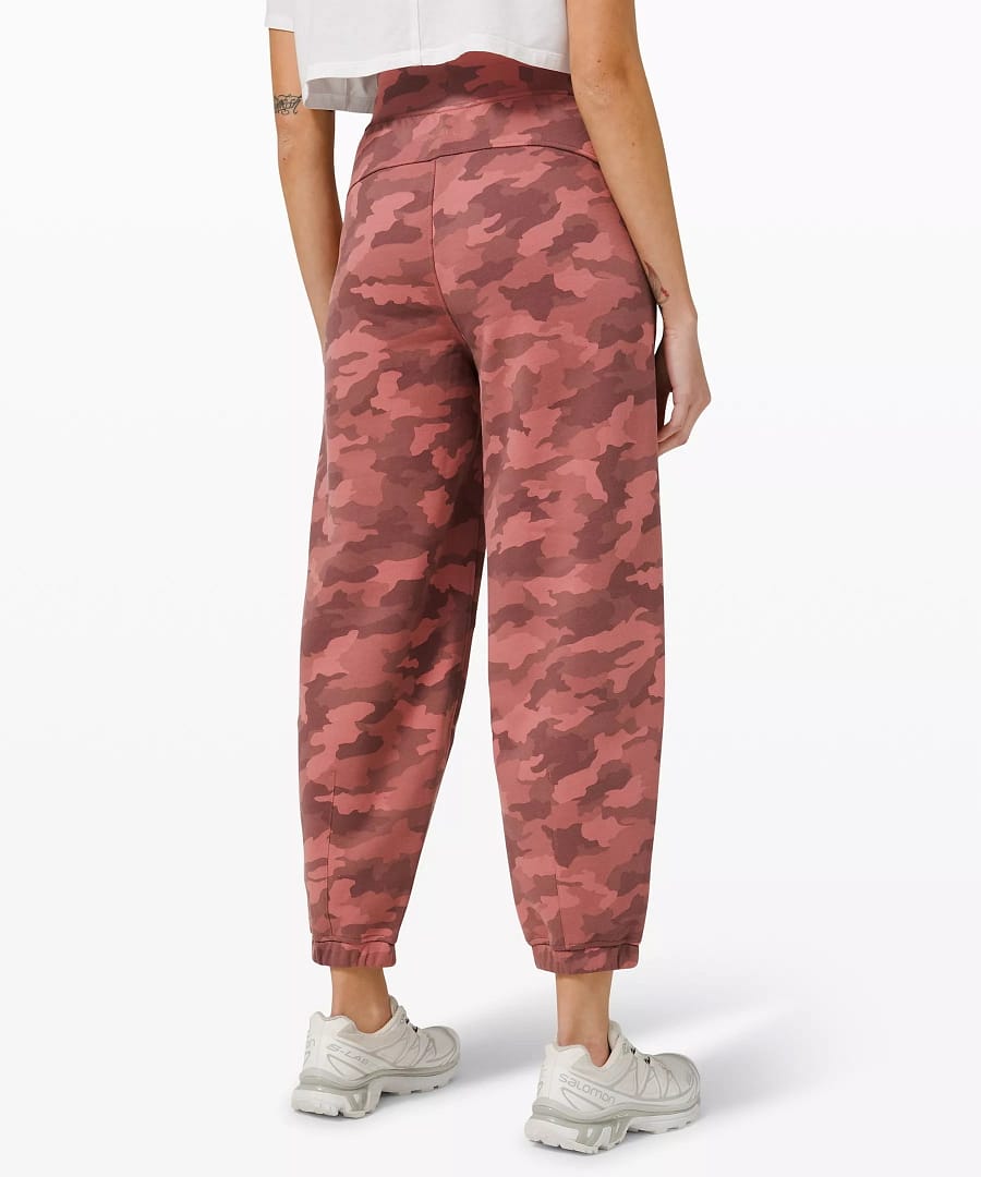 Relaxed Fit French Terry Jogger heritage 365 camo briar rose 3