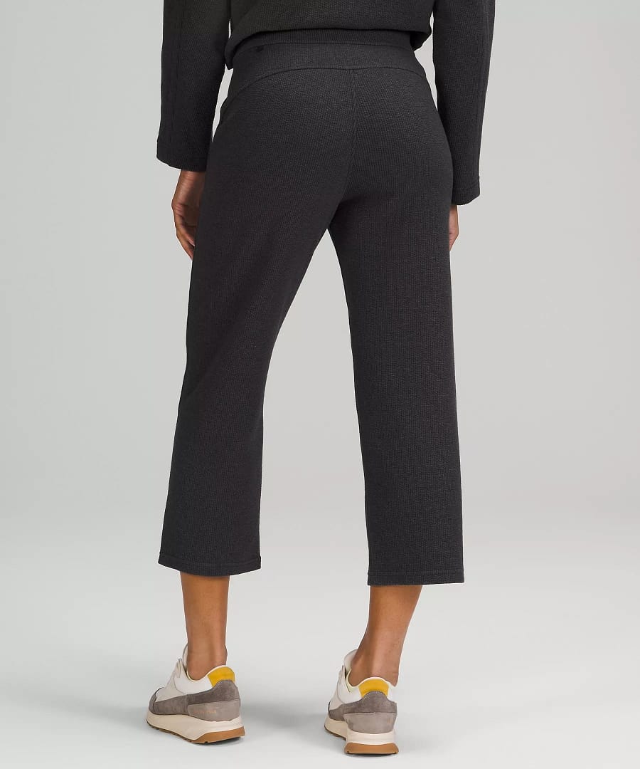 Ribbed Straight Leg Super-High-Rise Crop 23 3