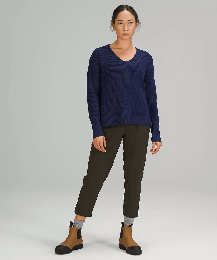 Merino Wool V-Neck Sweater night sea 2