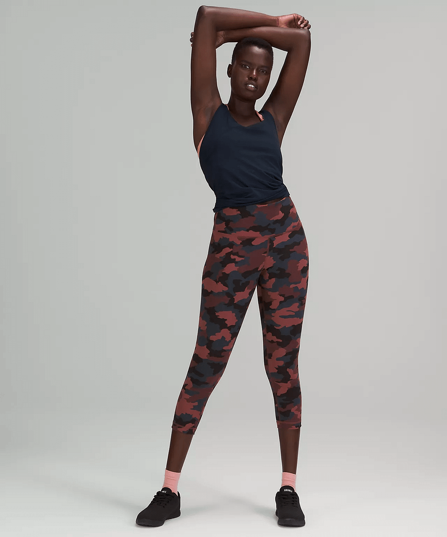 wunder train high rise crop ColourHeritage 365 Camo Smoky Red Night Sea Multi 2