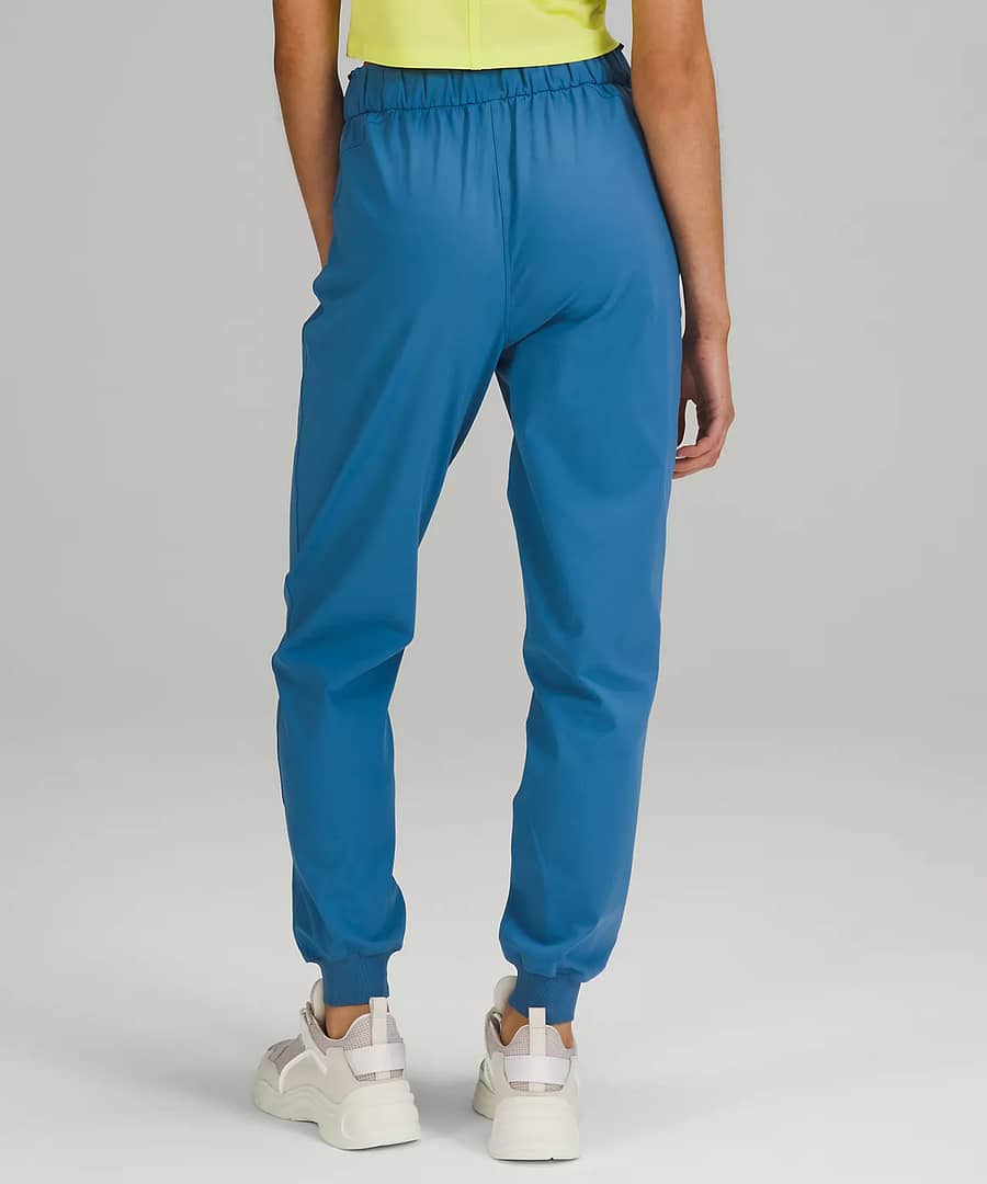 Stretch High-Rise Jogger Shorter Length 3