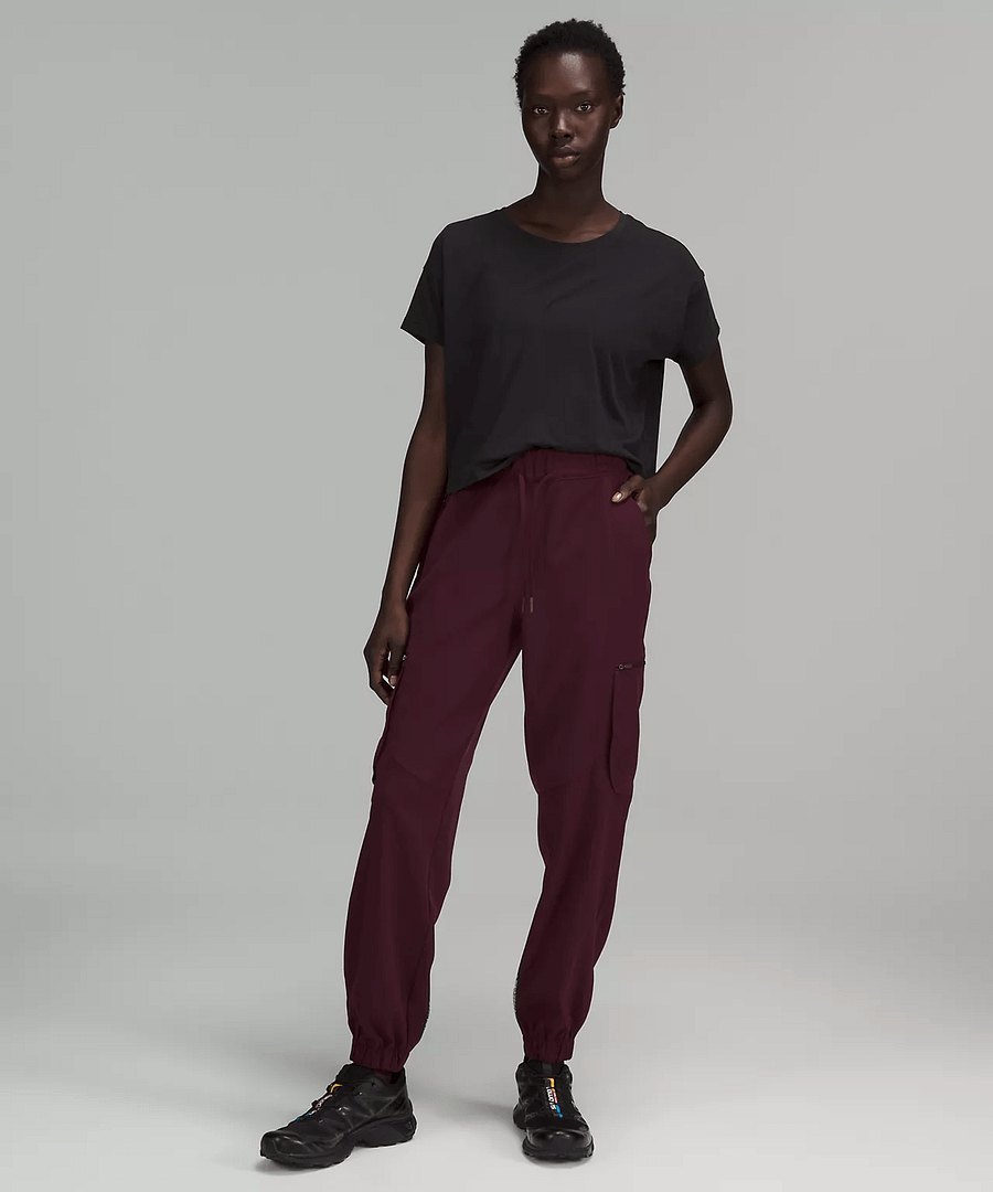 Relaxed Mid-Rise Cargo Pant