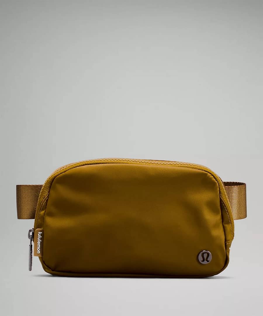 Everywhere Belt Bag - burnt caramel - fanny pack front details