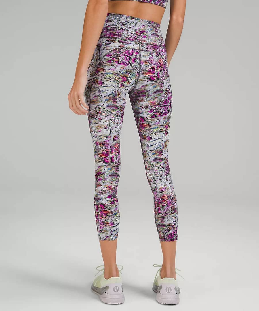 Fast and Free High-Rise Crop 23" - firework floral multi