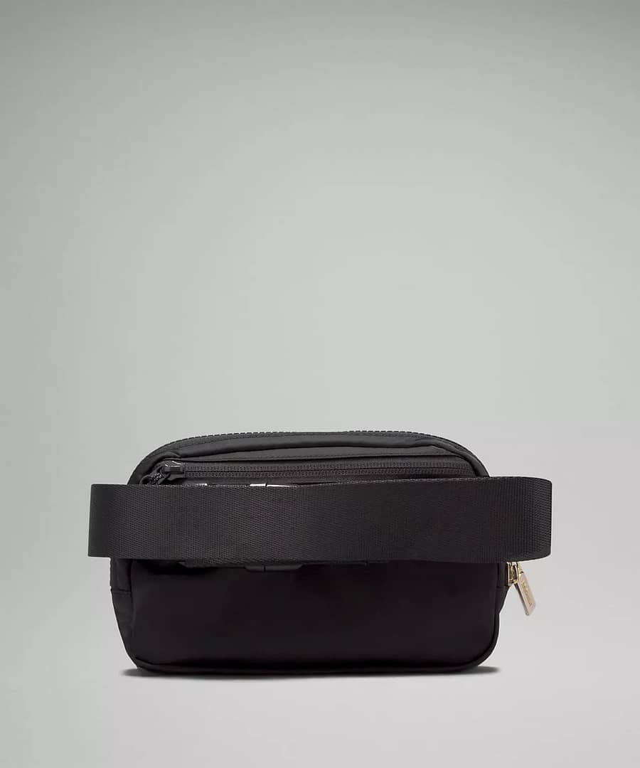 lululemon - Everywhere Belt Bag 1L black gold - lululemon belt bag 3