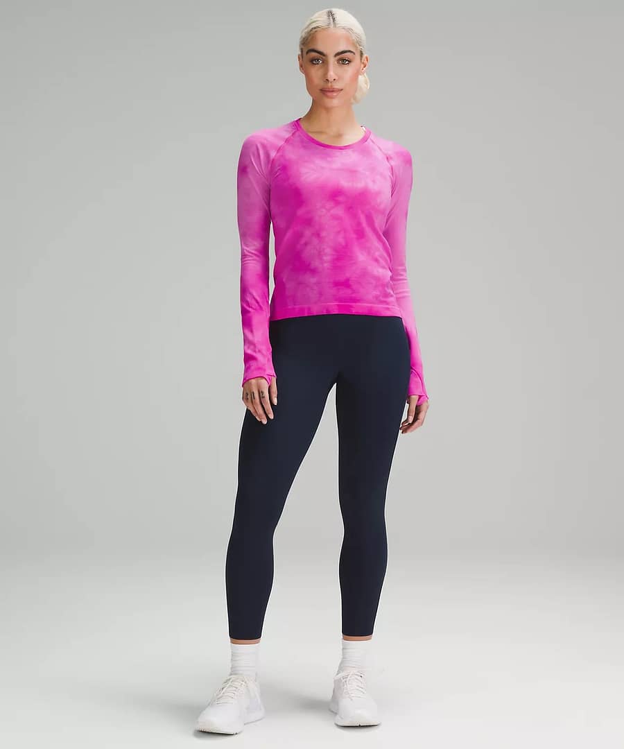 Swiftly Tech Long-Sleeve Shirt 2.0 Race Length - marble dye sonic pink