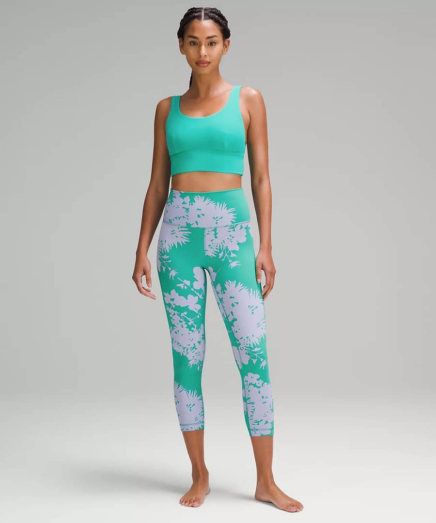 top and bottom of woman in BLOSSOM SILHOUETTE MAX Lilac Smoke Kelly Green to pair with lululemon define jacket