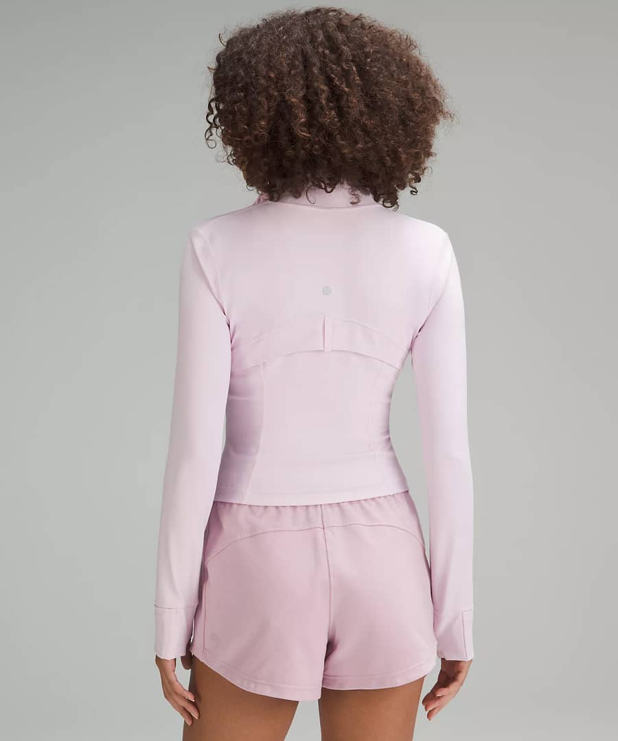 back details of the Define Cropped Jacket Nulu - meadowsweet pink