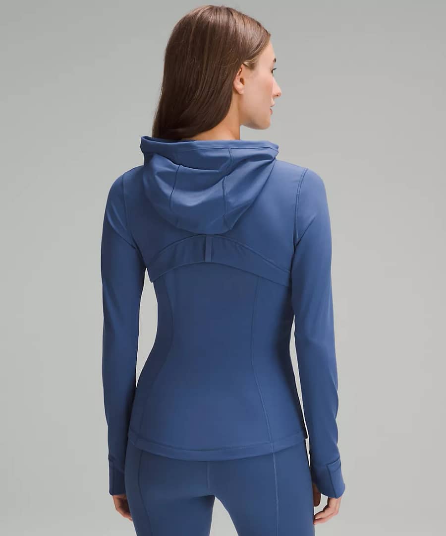 back details of the lululemon hooded define jacket Nulu