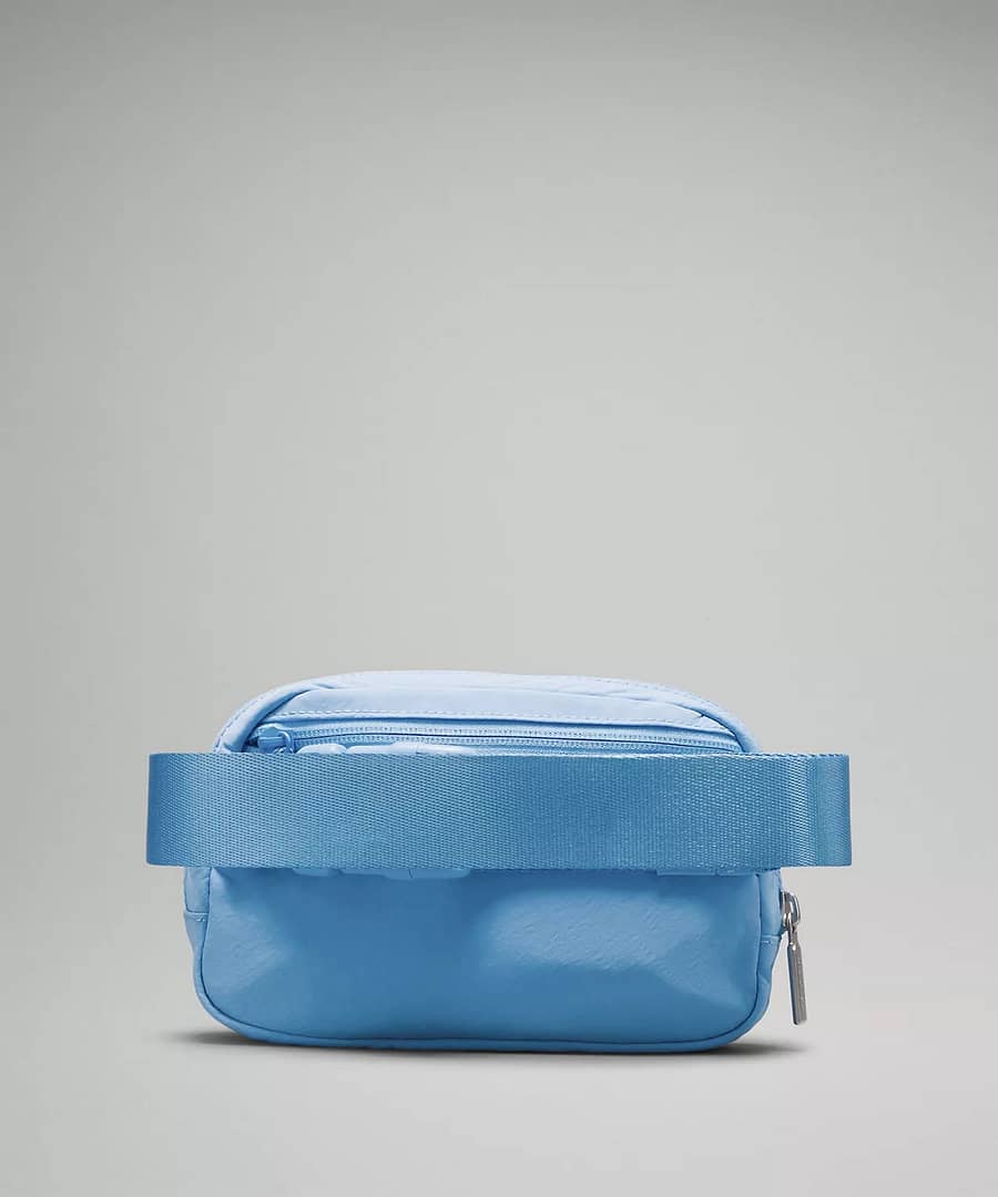 aero blue Everywhere Belt Bag 1L 3