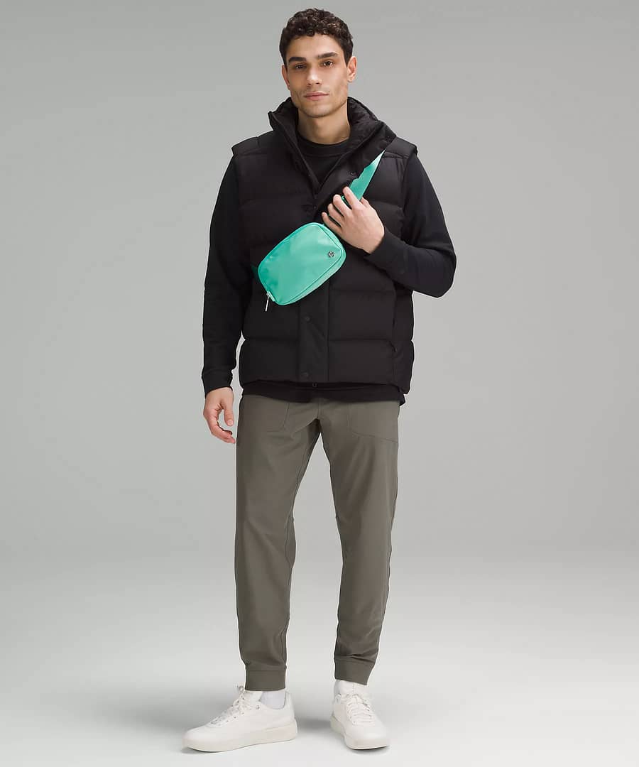 lululemon Everywhere Belt Bag - paradise green