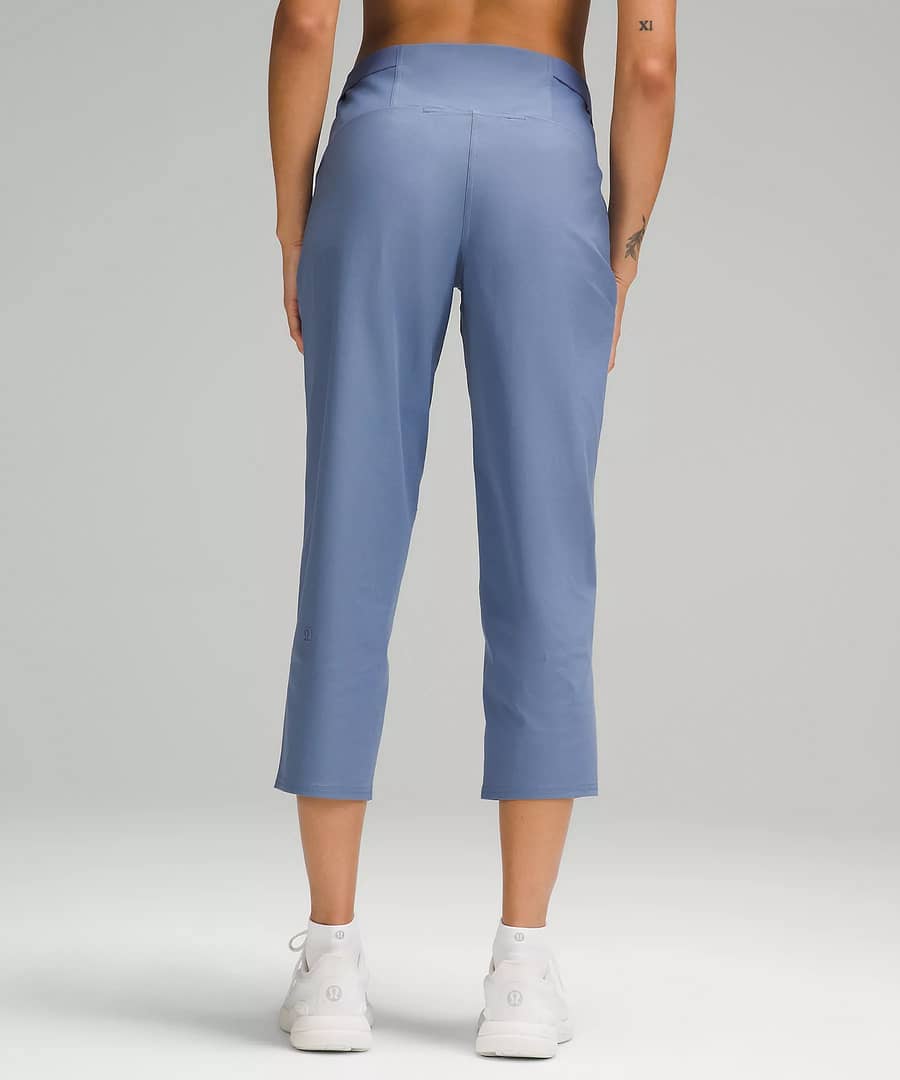 Warpstreme Multi-Pocket Mid-Rise Golf Crop 24 3