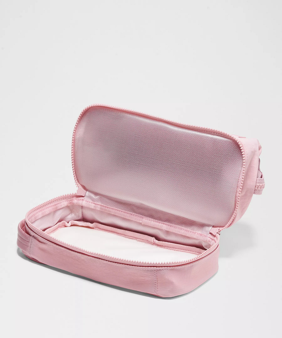 Lululemon - Dual-Compartment Toiletry Bag