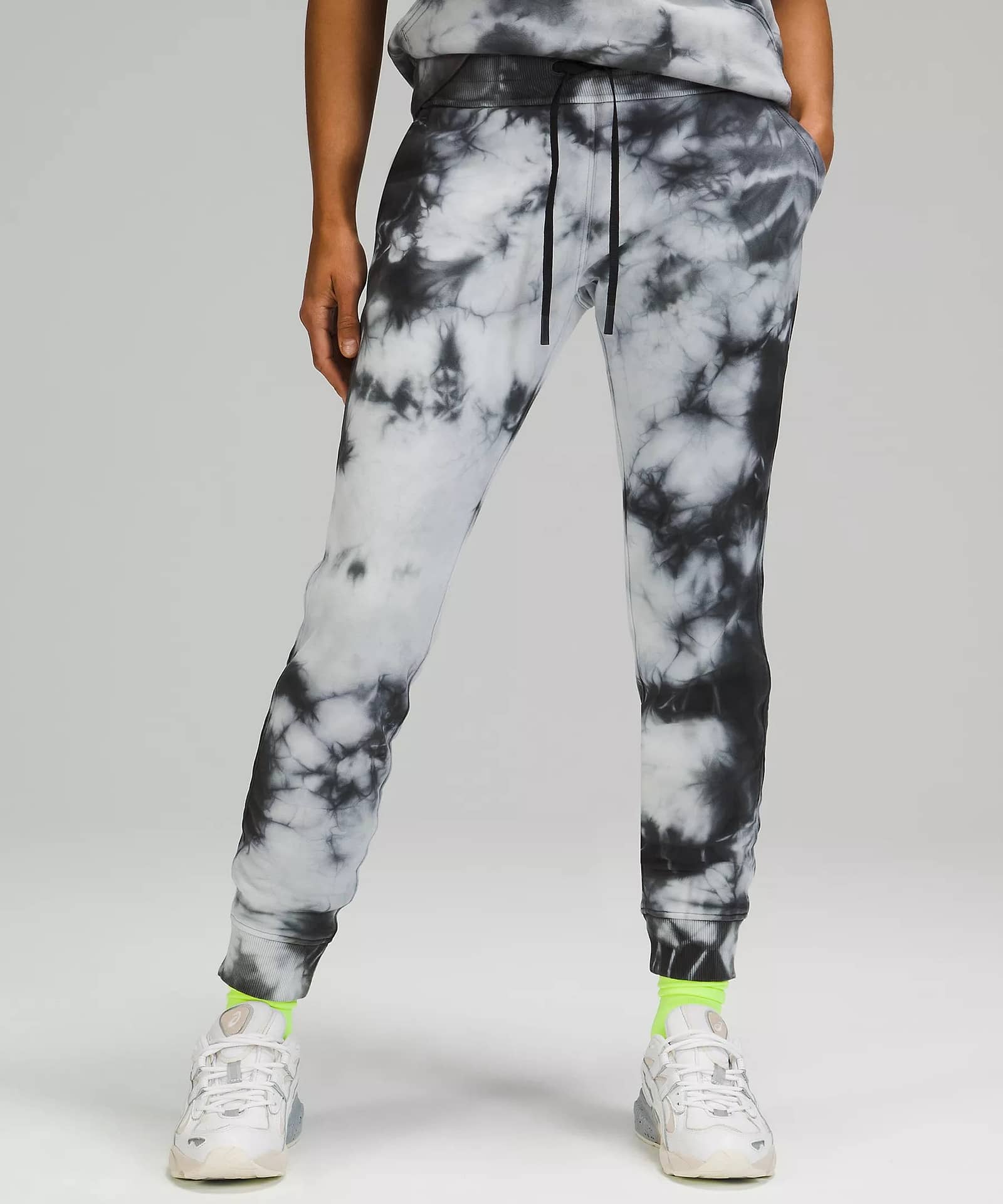 Warm Down Jogger Earth Dye Online Only