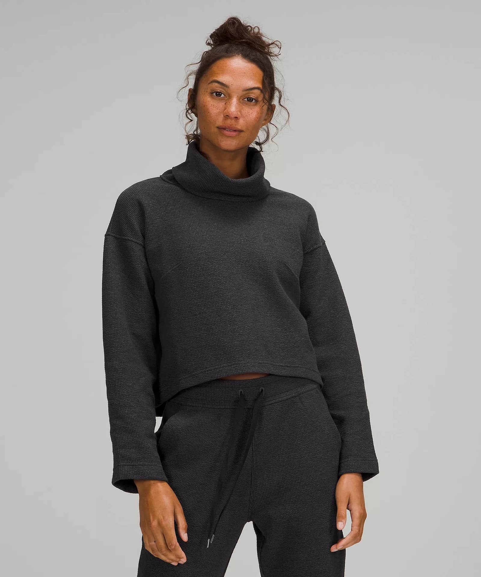 Ribbed Funnel Neck Pullover 2